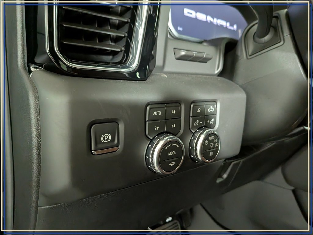 New 2026 GMC Sierra 3500 Denali Ultimate AWD/4WD image 17