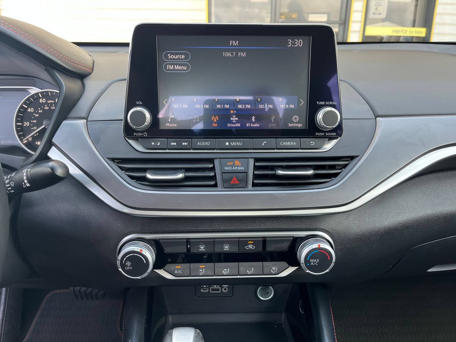 Used 2025 Nissan Altima 2.5 SR FWD image 16