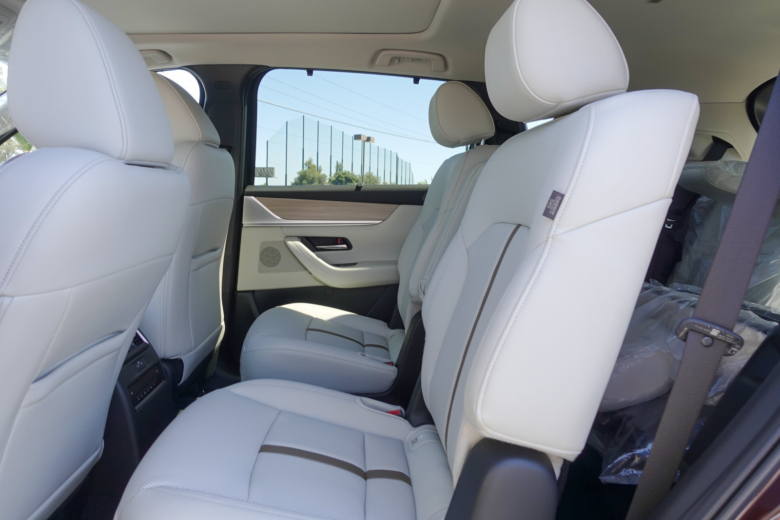 New 2026 MAZDA CX-90 Plug-In Hybrid w/ Premium Plus AWD/4WD image 13