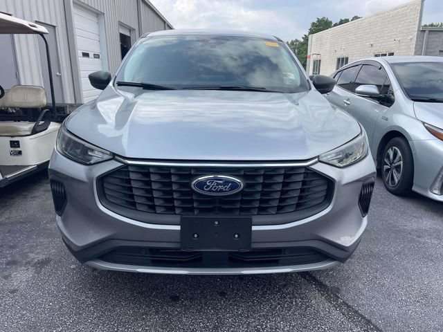 Used 2023 Ford Escape Active w/ Cold Weather Package FWD image 4