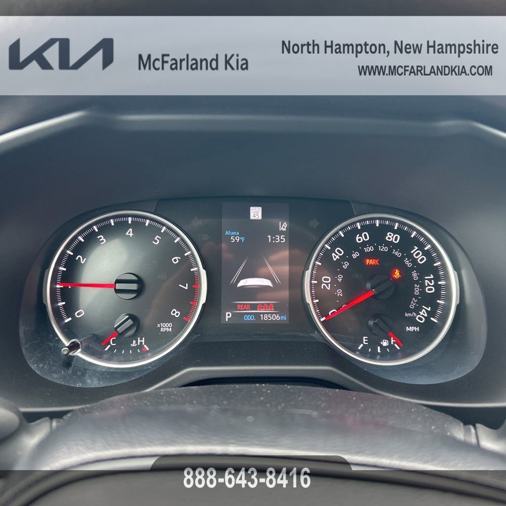 Used 2021 Toyota RAV4 LE image 21