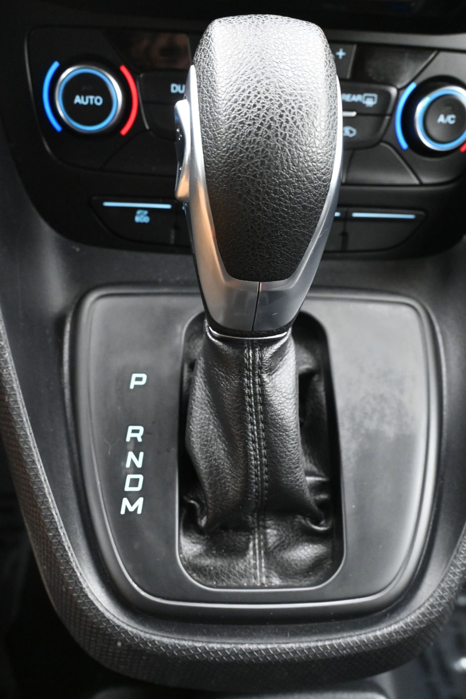 Used 2022 Ford Transit Connect XL image 19