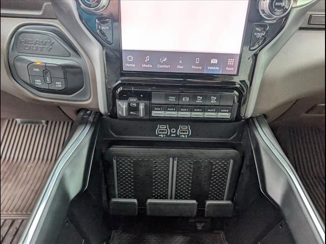 Used 2025 RAM 2500 Laramie AWD/4WD image 12
