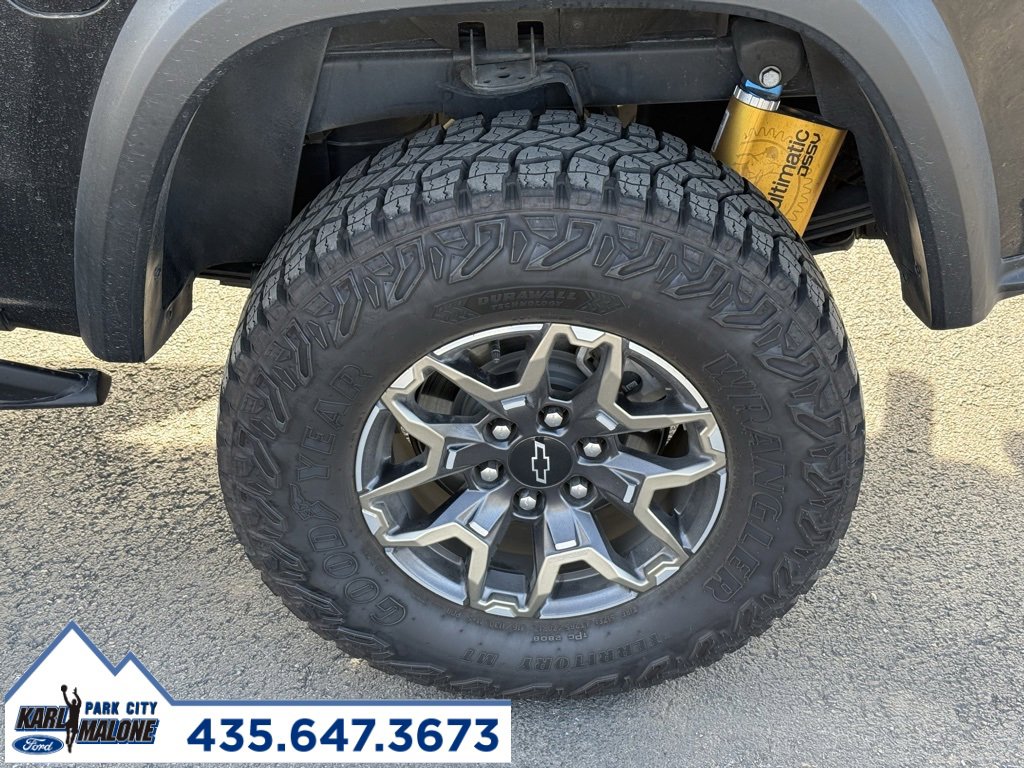 Used 2025 Chevrolet Colorado ZR2 w/ Technology Package image 10
