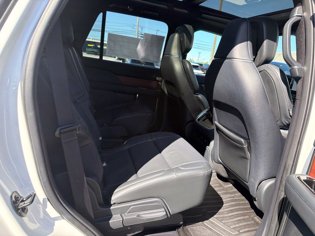Certified 2023 Lincoln Navigator Reserve AWD/4WD image 35