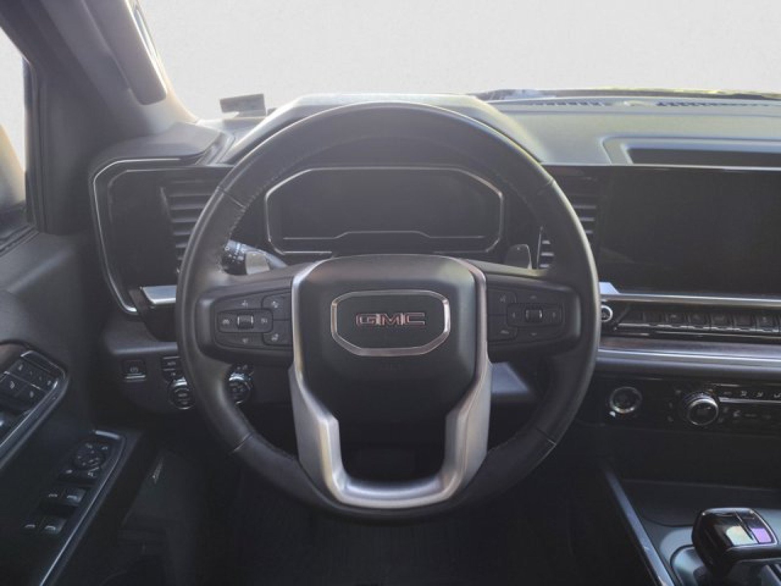Used 2023 GMC Sierra 1500 SLT w/ SLT Premium Package AWD/4WD image 14