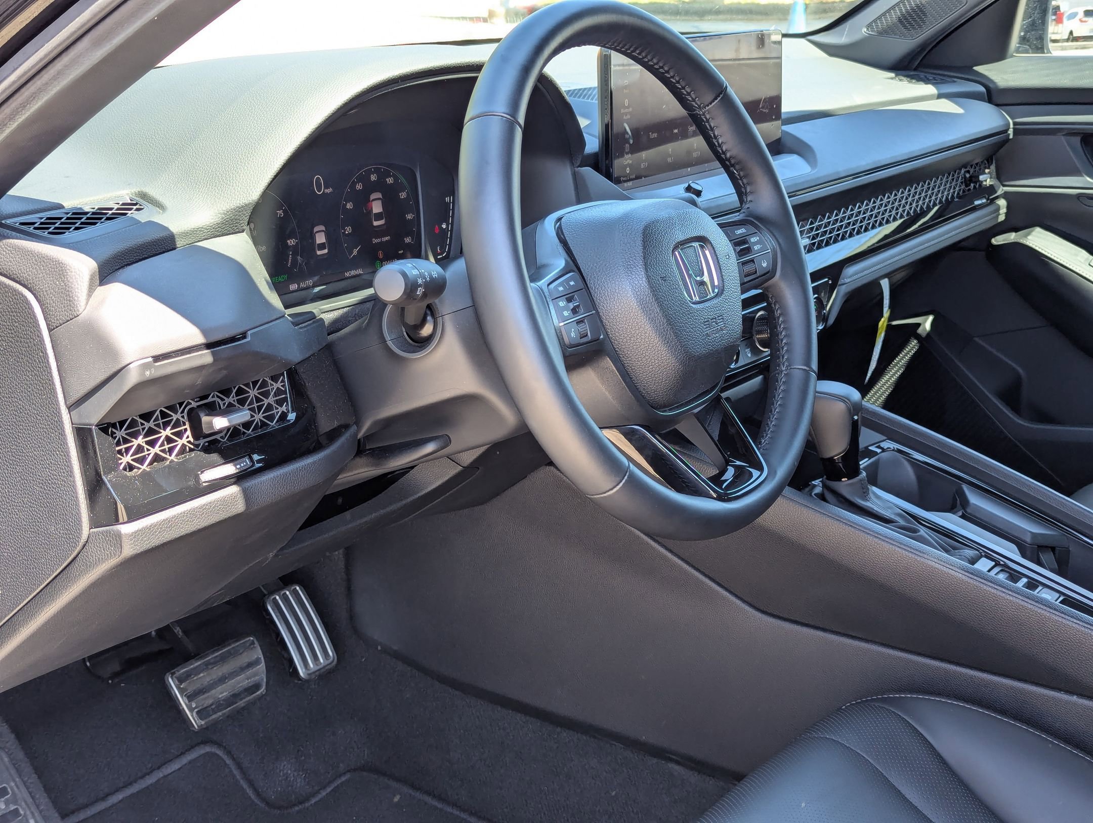 Used 2025 Honda Accord Sport image 12