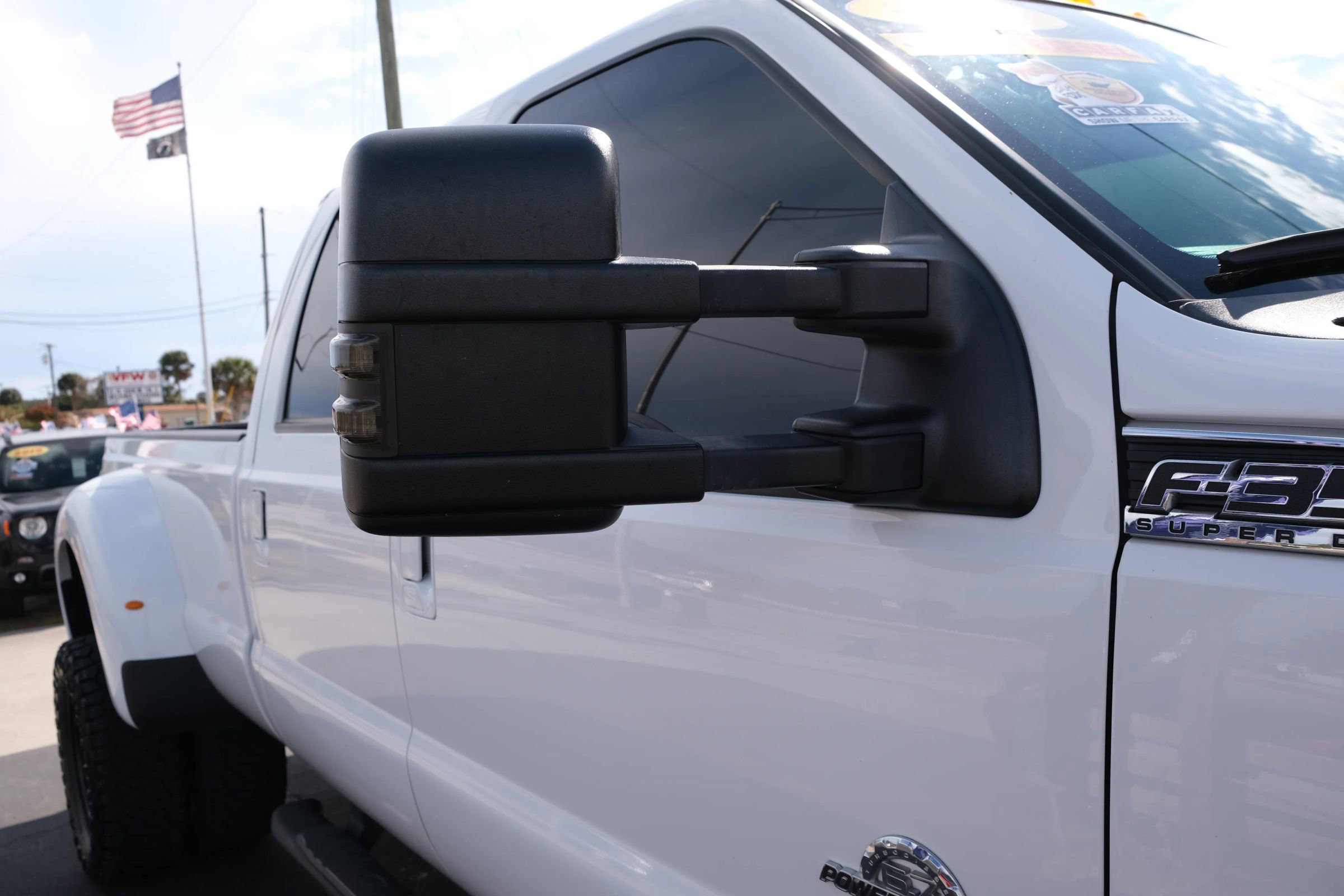 Used 2015 Ford F350 Lariat w/ Lariat Interior Package image 26