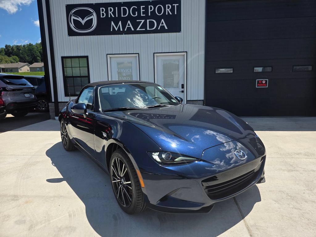 New 2026 MAZDA MX-5 Miata Grand Touring RWD image 1