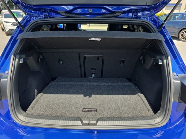 Used 2024 Volkswagen Golf R image 33