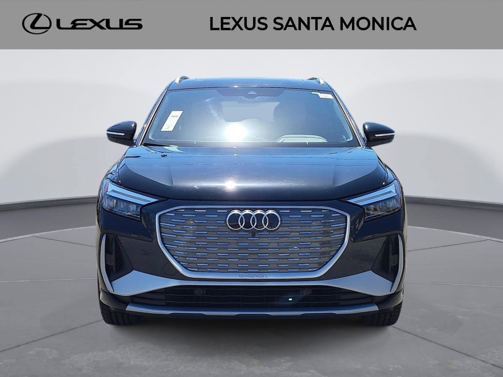 Used 2023 Audi Q4 e-tron Premium Plus w/ Premium Plus AWD/4WD image 2