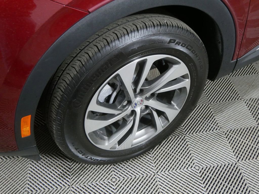 Used 2023 Buick Envision Essence image 9