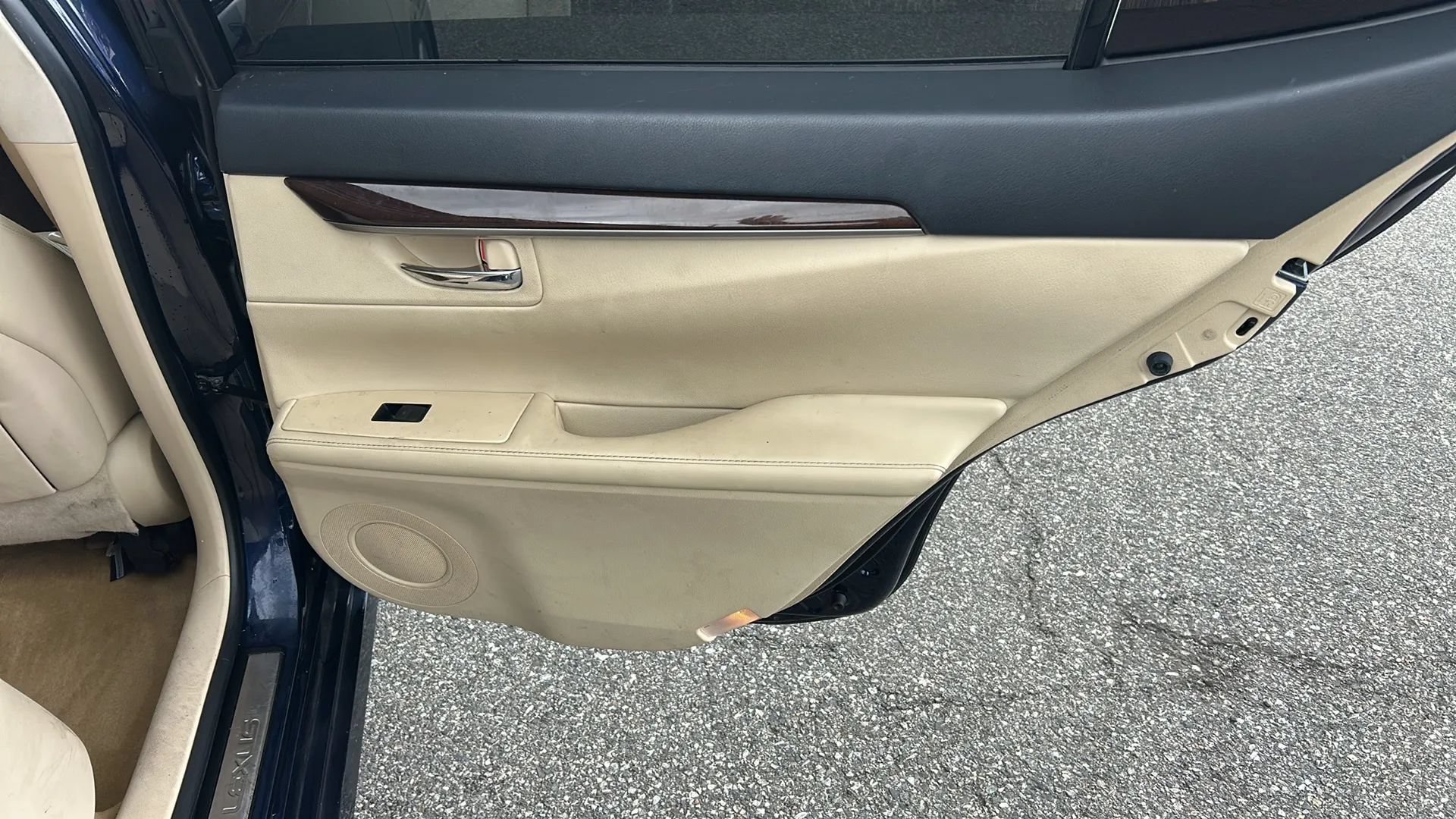 Used 2014 Lexus ES 350 w/ Premium Package FWD image 15