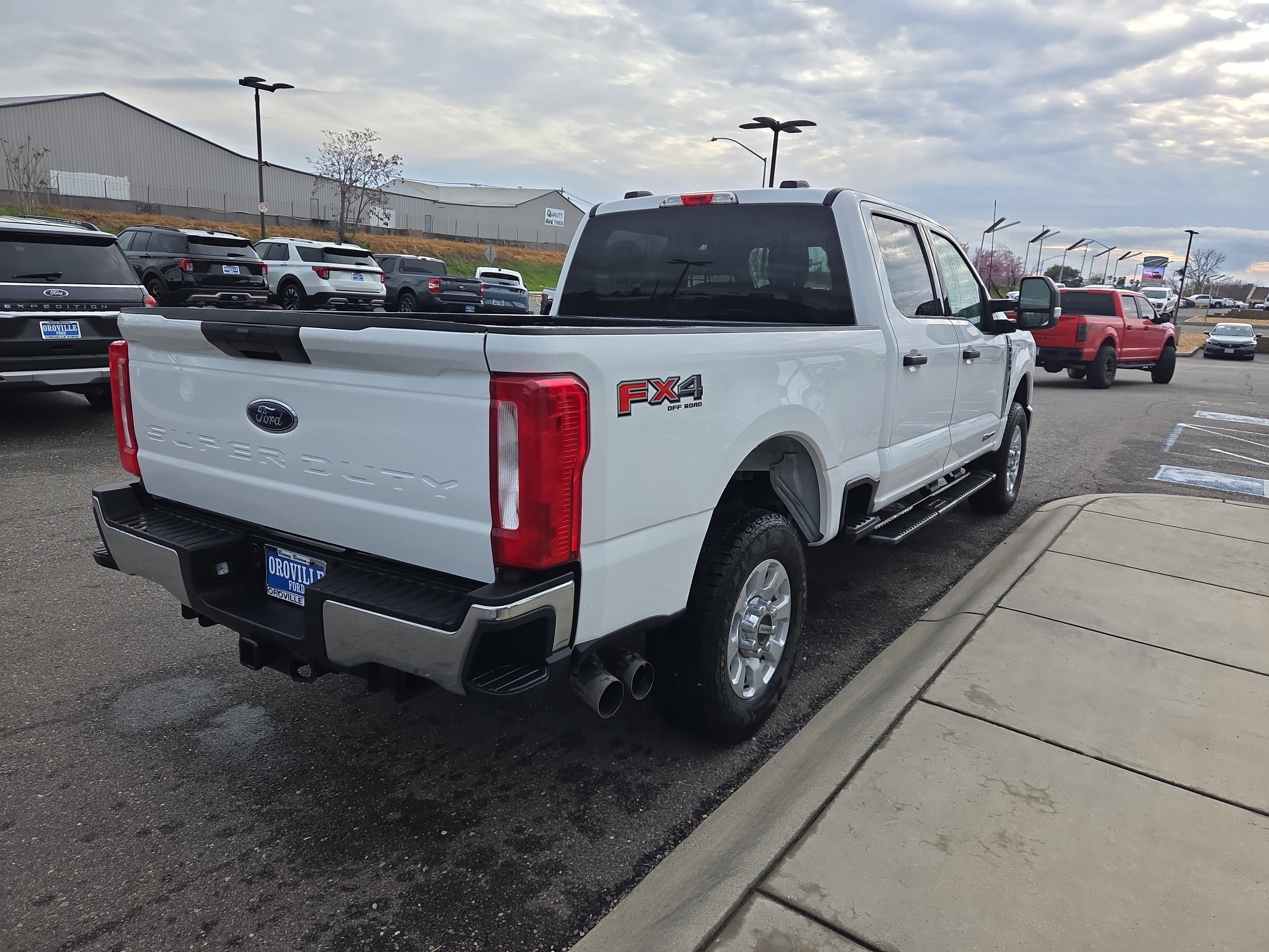 Used 2024 Ford F250 XLT w/ FX4 Off-Road Package image 5