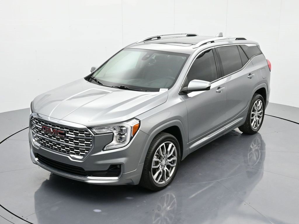 Used 2023 GMC Terrain Denali image 28