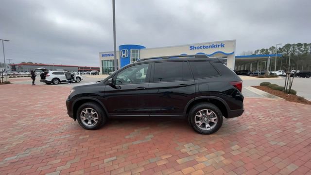 Used 2023 Honda Passport TrailSport image 6