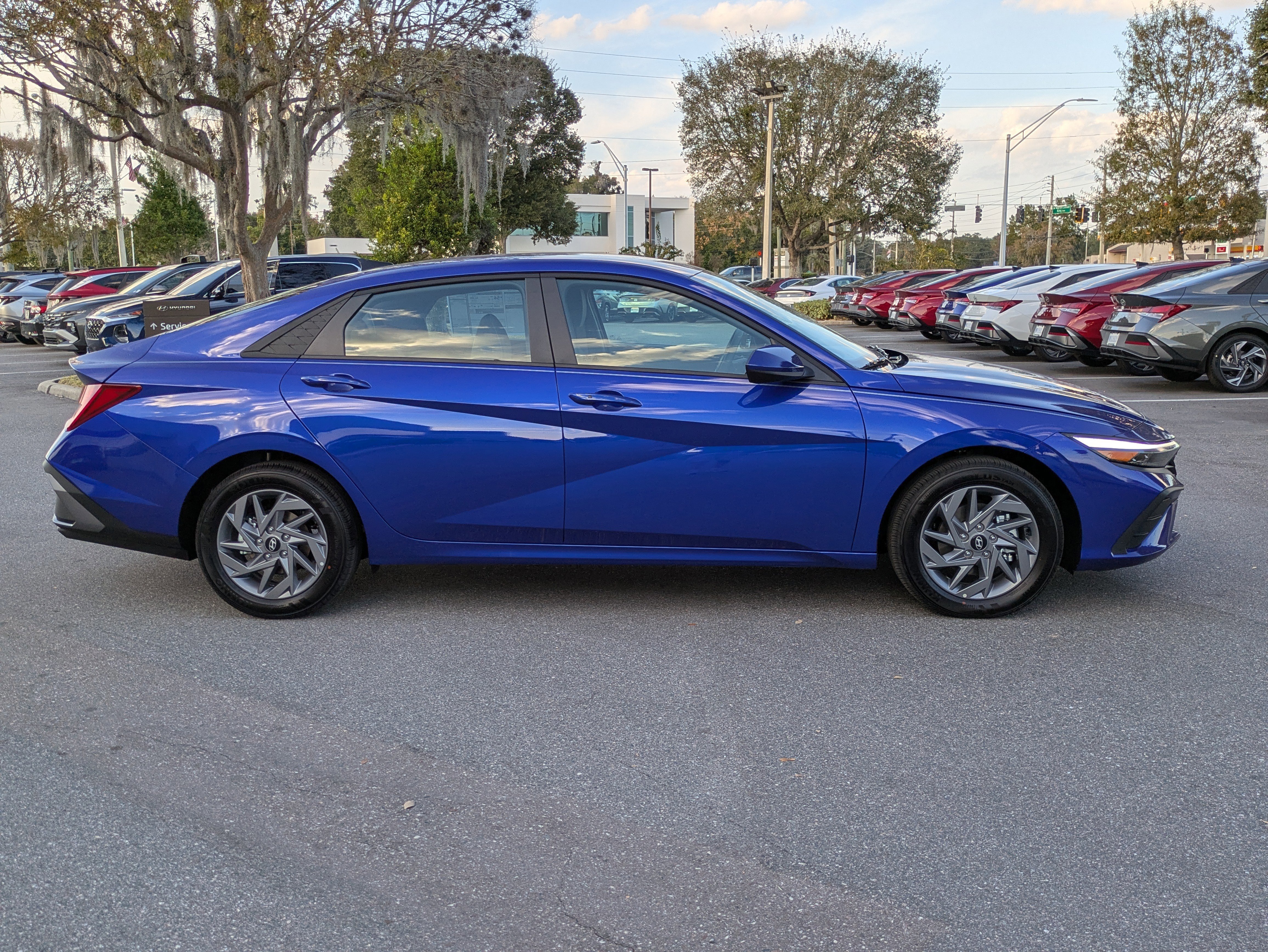 New 2026 Hyundai Elantra Blue image 3