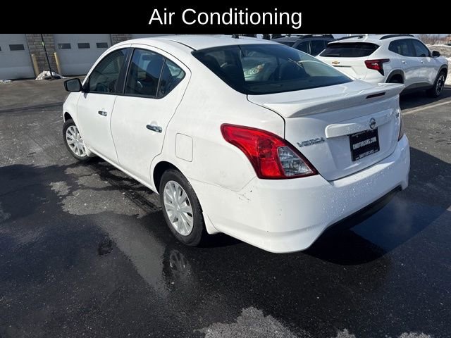 Used 2019 Nissan Versa SV image 8