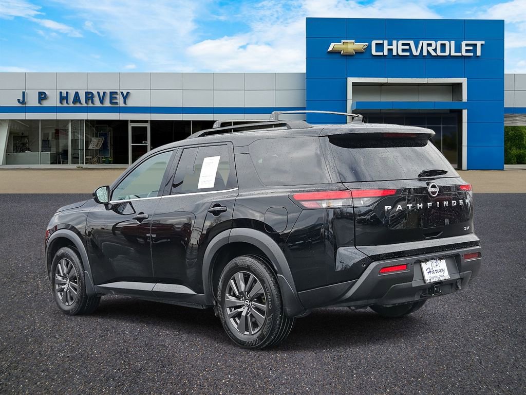 Used 2022 Nissan Pathfinder SV w/ SV Premium Package FWD image 6