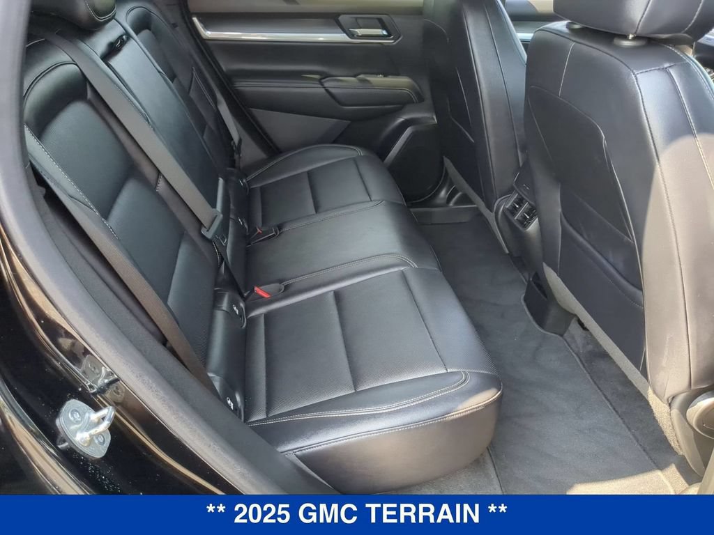 Used 2025 GMC Terrain Elevation w/ Elevation Premium Package AWD/4WD image 20