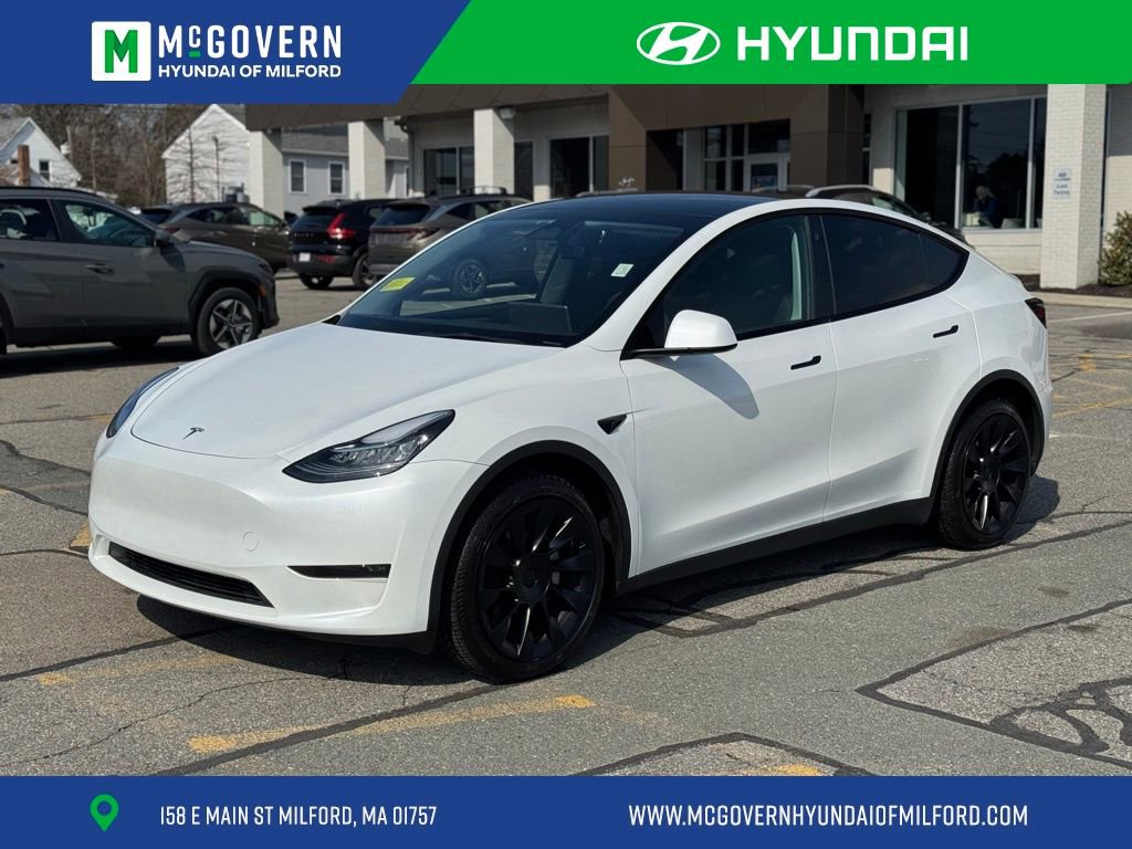 Used 2023 Tesla Model Y Long Range image 1