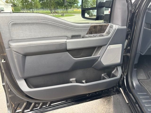 Used 2023 Ford F250 Lariat w/ Tremor Off-Road Package AWD/4WD image 24