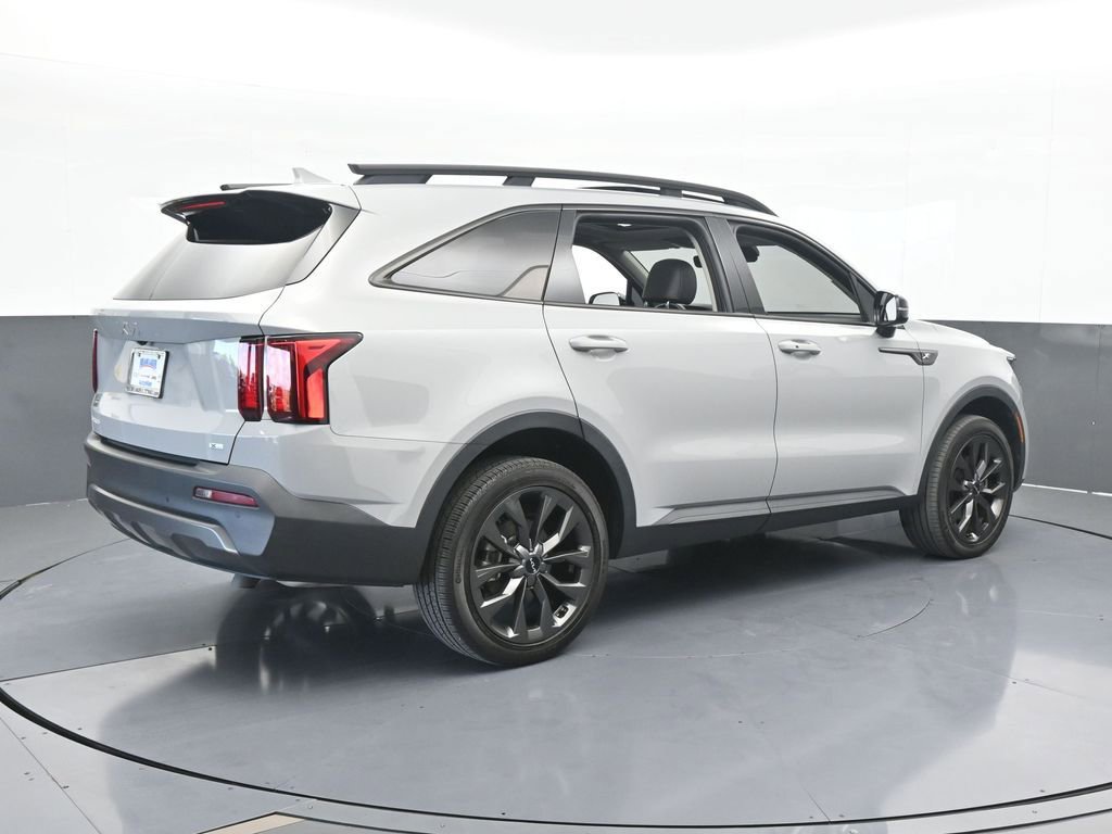 Used 2023 Kia Sorento X-Line EX image 6