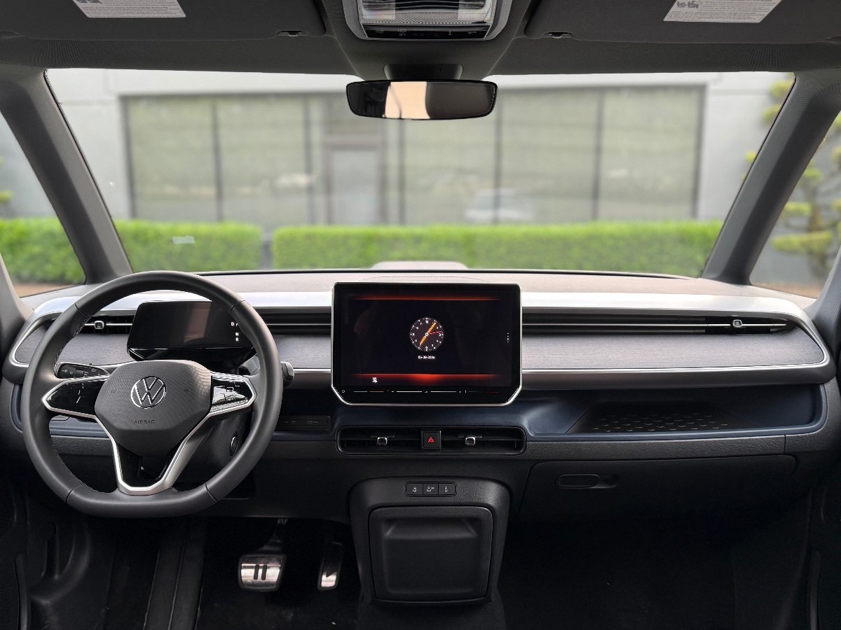 Used 2025 Volkswagen ID. Buzz Pro S RWD image 22
