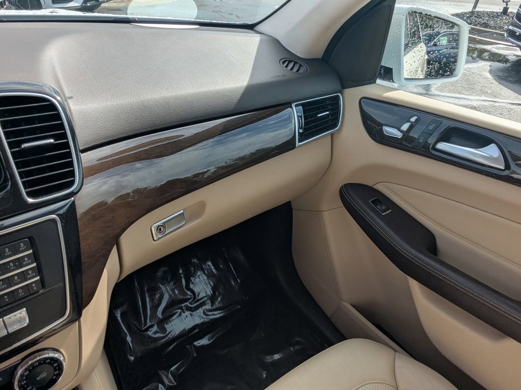 Used 2017 Mercedes-Benz GLE 350 4MATIC image 6