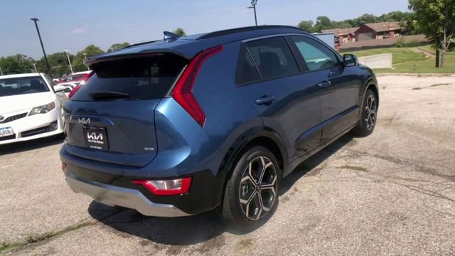 New 2025 Kia Niro EX Touring image 2