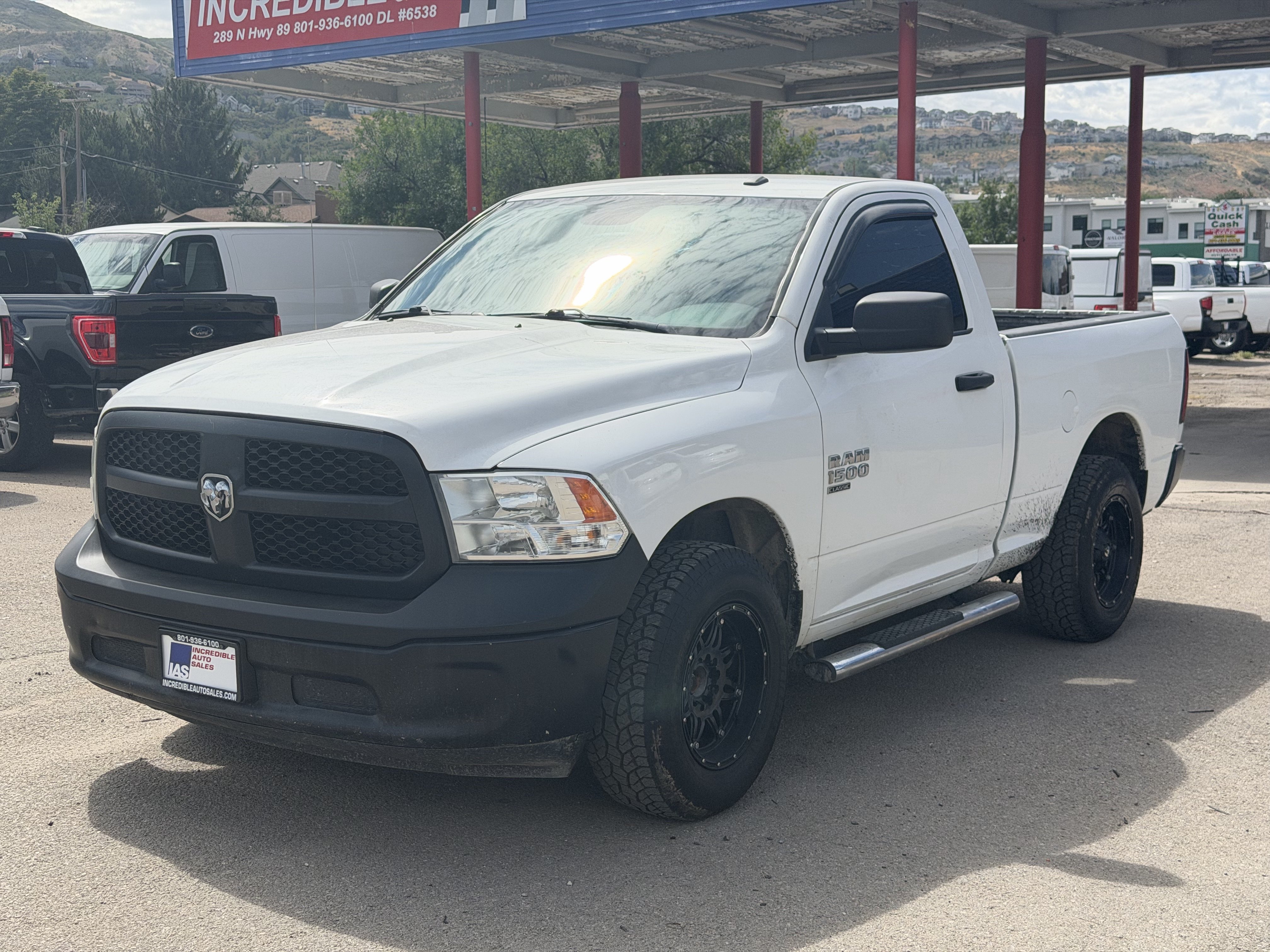 Used 2019 RAM 1500 Classic Tradesman AWD/4WD image 2