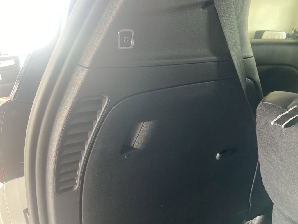 New 2026 Chrysler Pacifica Select FWD image 19