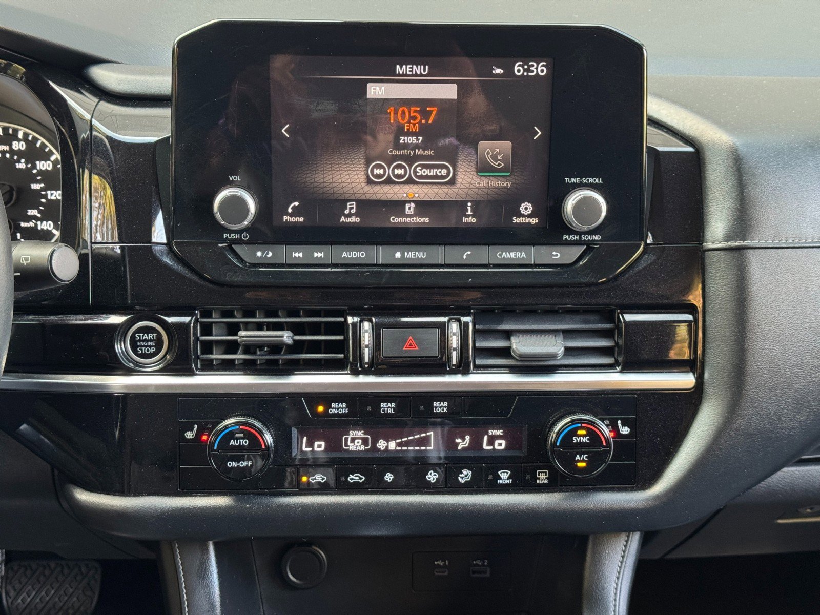 Used 2022 Nissan Pathfinder SV image 21