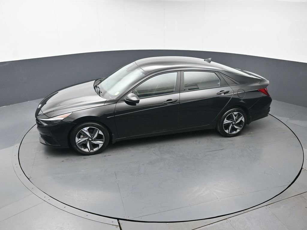 Used 2023 Hyundai Elantra SEL w/ Convenience Package FWD image 33