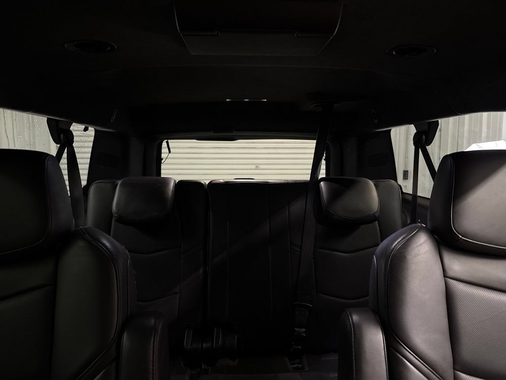 Used 2019 Cadillac Escalade ESV Platinum RWD image 16