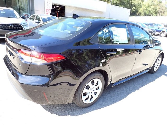 New 2026 Toyota Corolla LE image 3