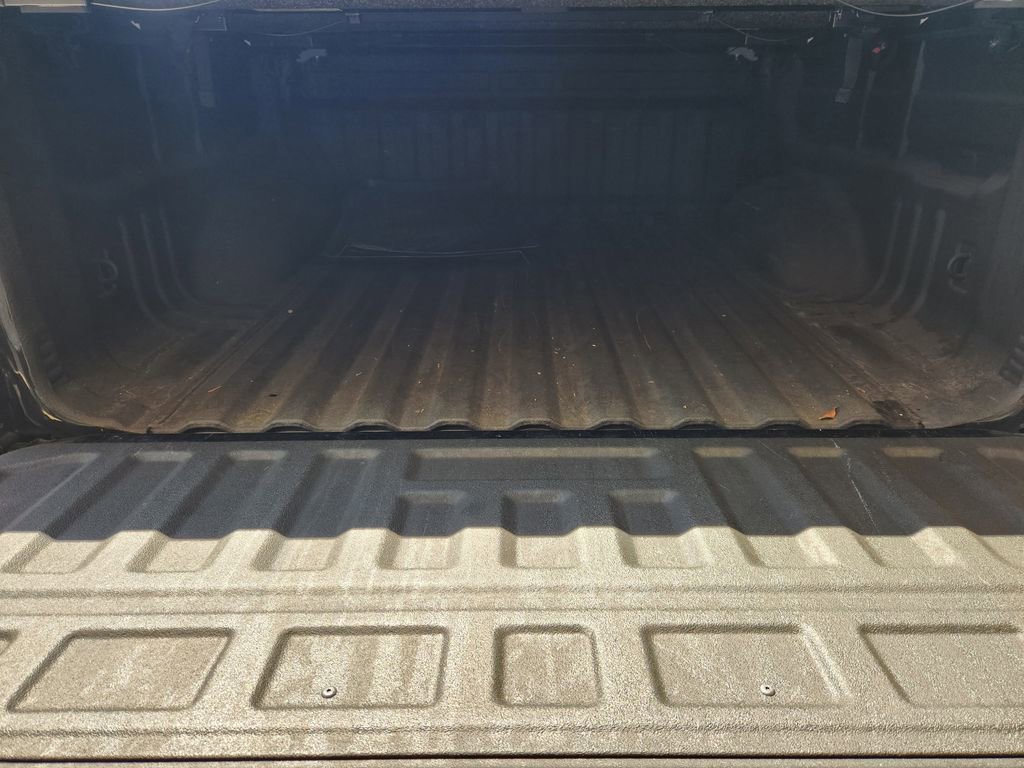 Used 2022 Chevrolet Colorado LT image 30