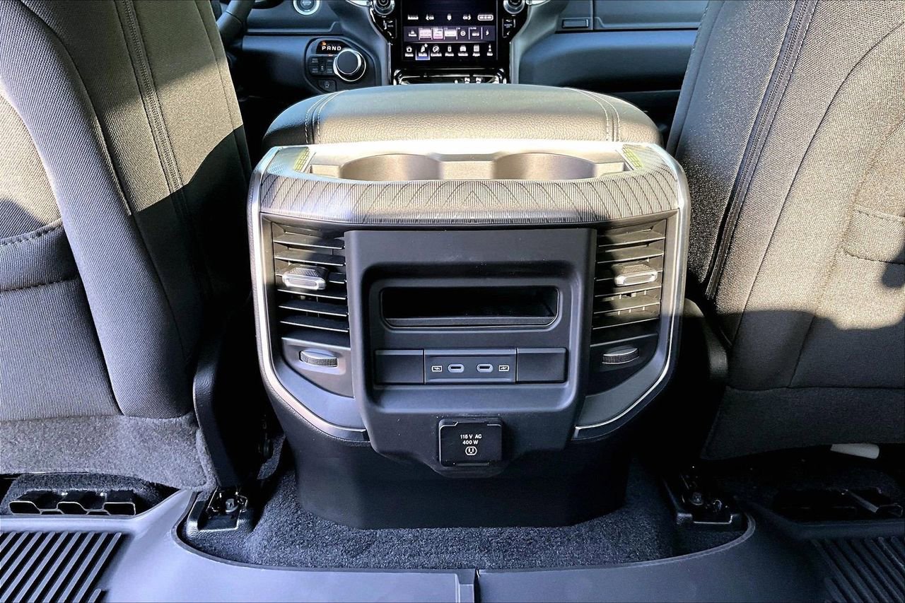 New 2026 RAM 1500 4x4 Crew Cab image 16