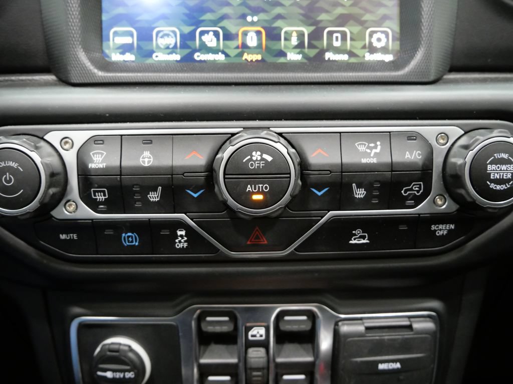 Used 2023 Jeep Wrangler Unlimited Sahara w/ Cold Weather Group AWD/4WD image 20