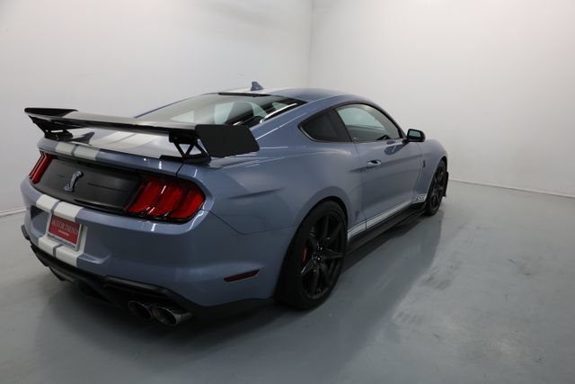 Used 2022 Ford Mustang Shelby GT500 w/ Carbon Fiber Track Pack RWD image 65