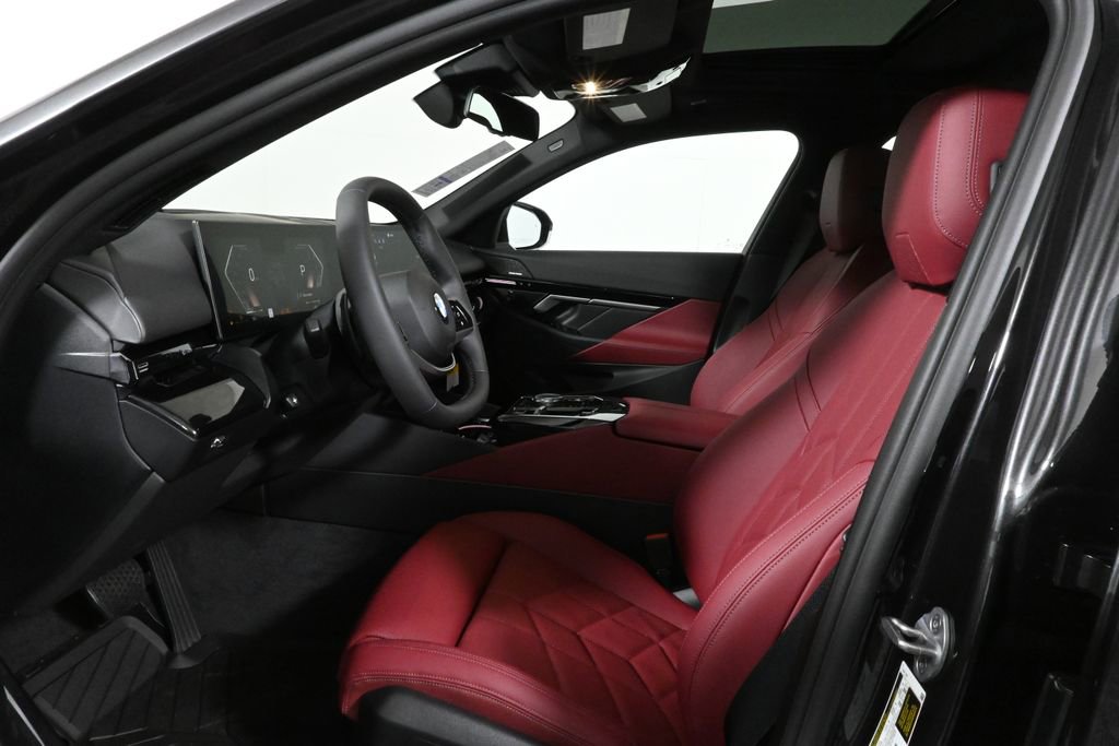 Used 2026 BMW 530i xDrive w/ Premium Package image 3