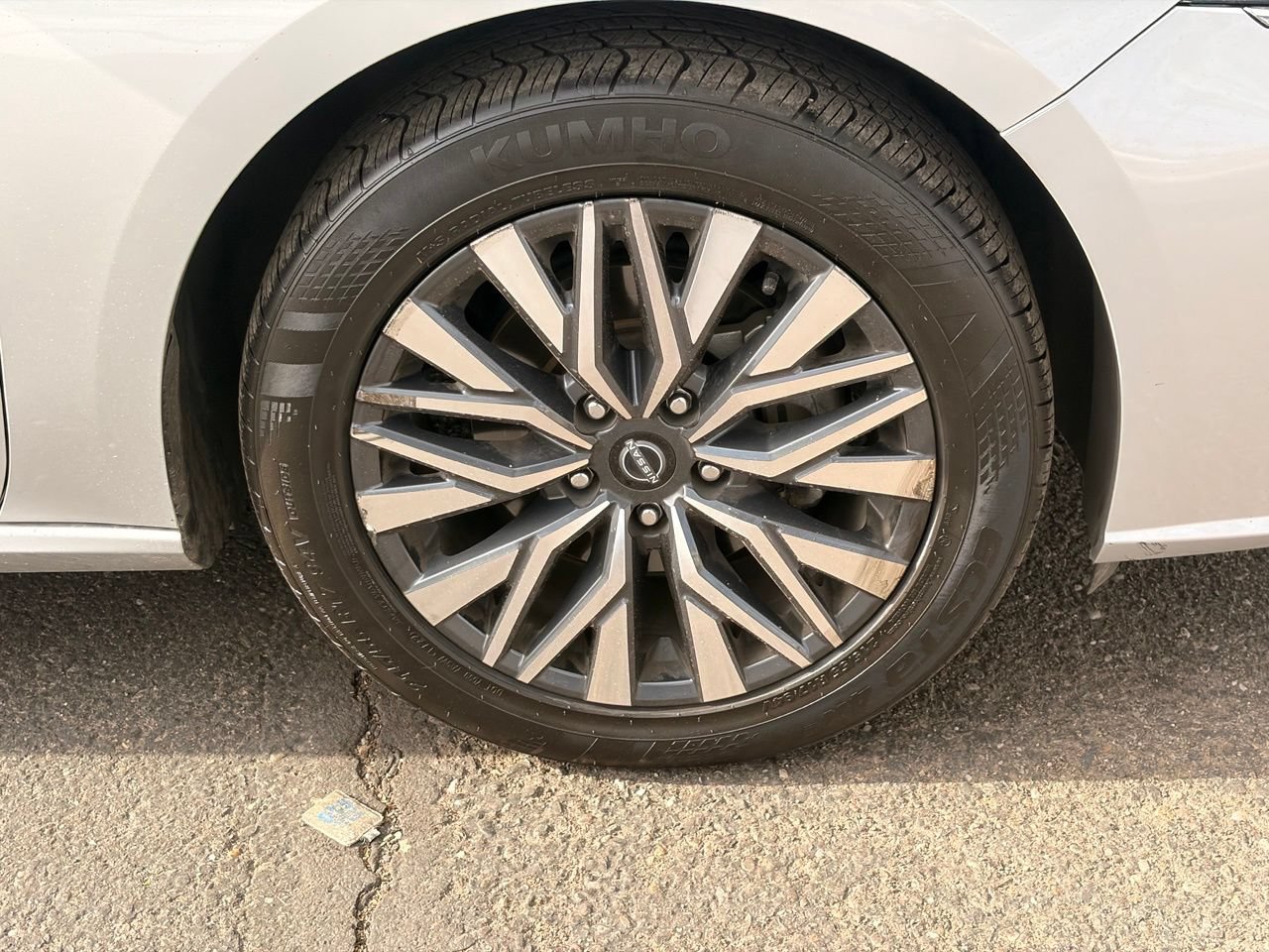 Certified 2024 Nissan Altima 2.5 SV FWD image 10