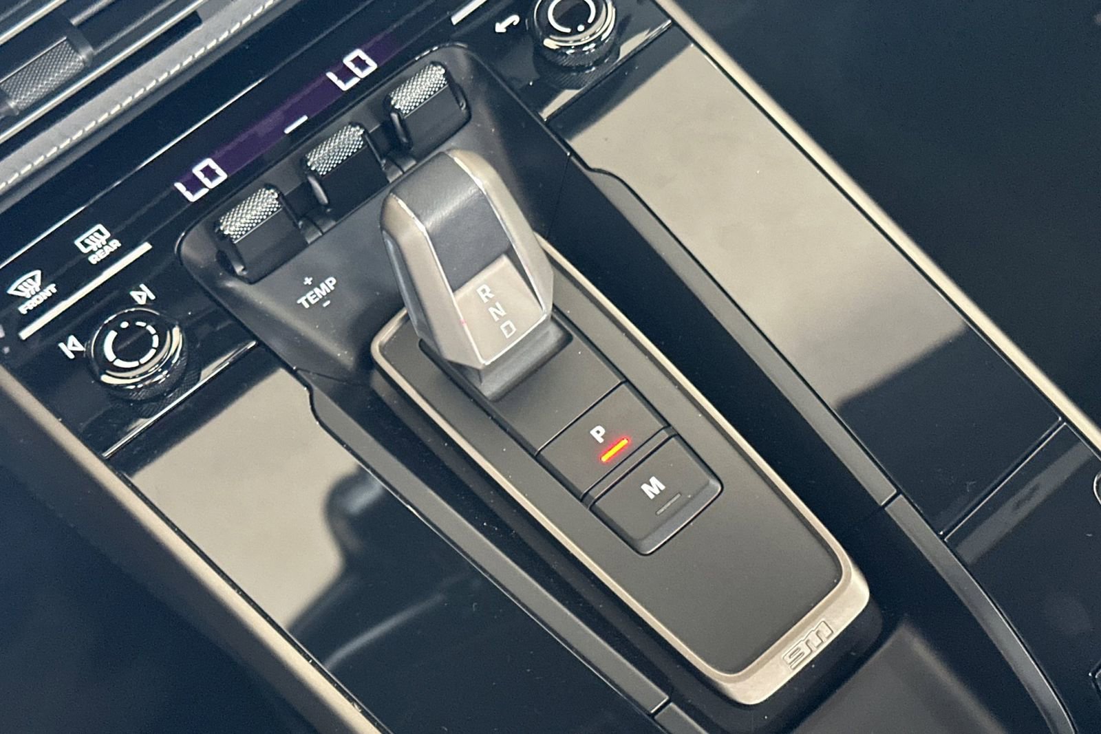 Used 2025 Porsche 911 Turbo image 27