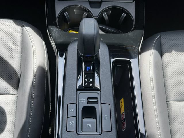 Used 2024 Toyota Prius XLE FWD image 18