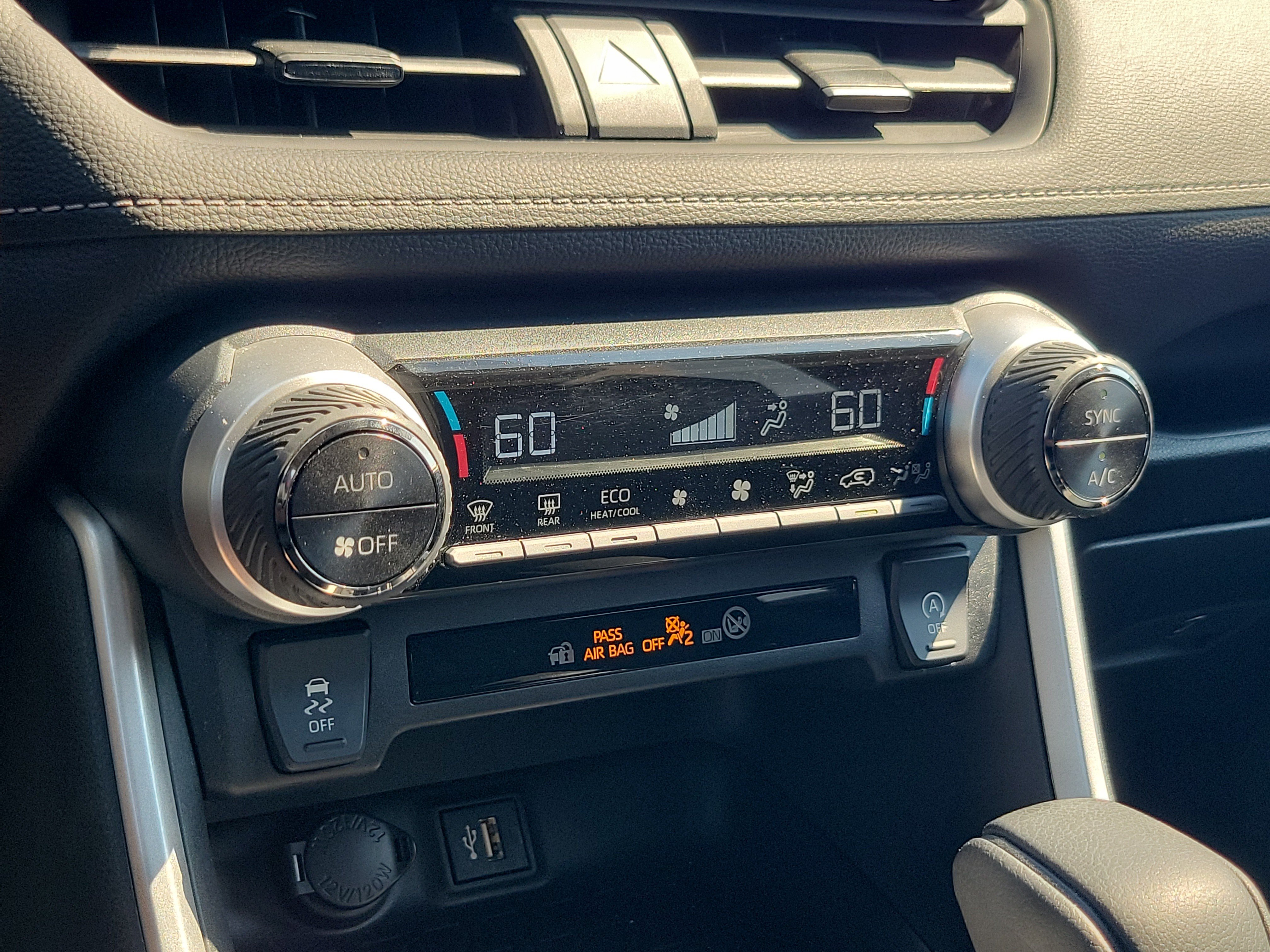 Certified 2023 Toyota RAV4 XLE AWD/4WD image 28