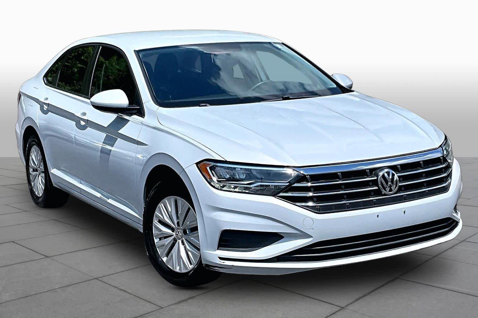 Used 2019 Volkswagen Jetta S w/ Driver Assistance Package FWD image 3