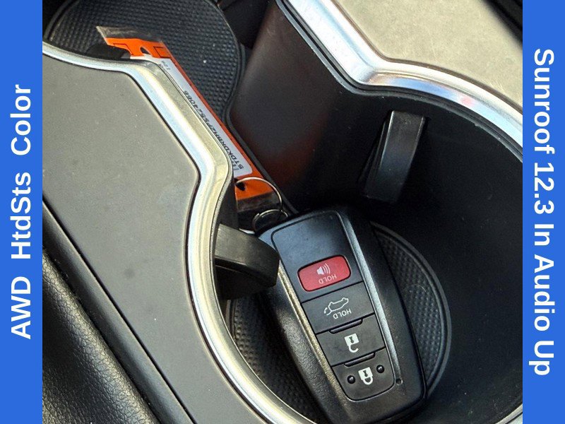 Used 2023 Toyota Highlander XLE AWD/4WD image 31
