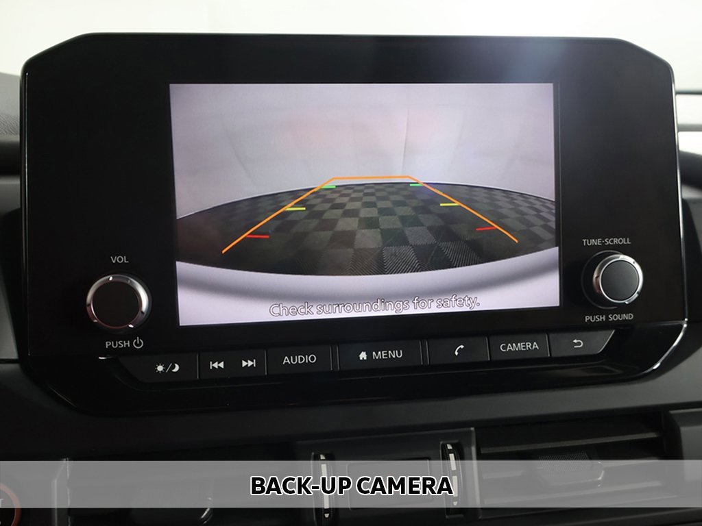 Used 2024 Nissan Pathfinder S image 4