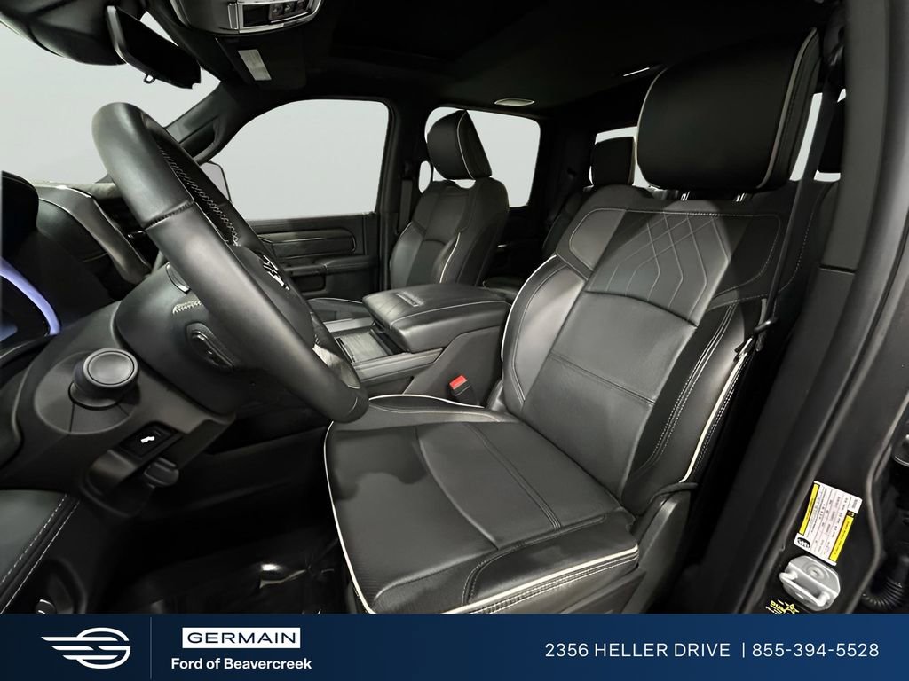 Used 2025 RAM 3500 Limited image 11