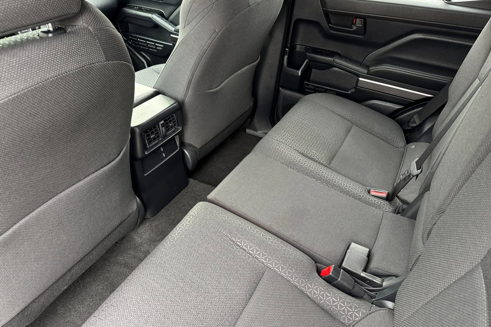 Certified 2025 Toyota 4Runner SR5 image 12